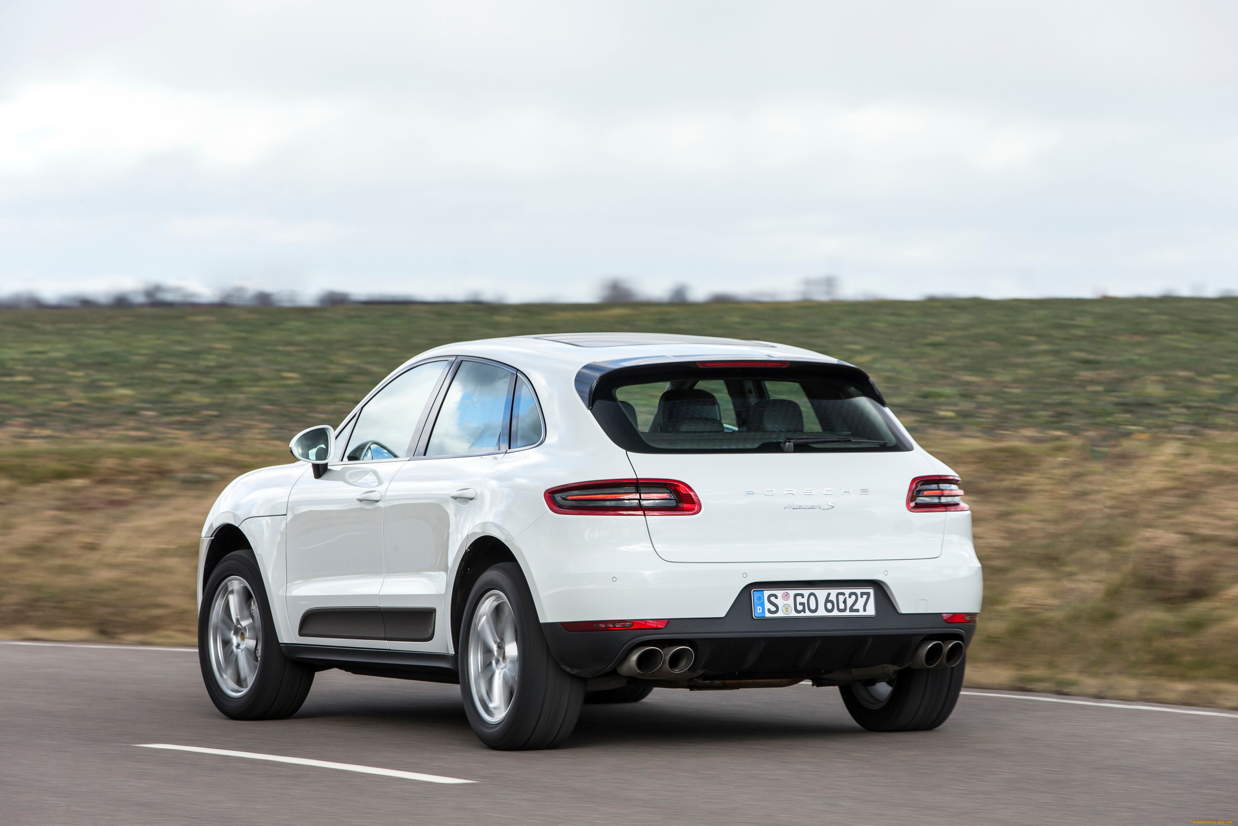 Porsche macan 2014. Macan Porsche 2014. Порше Макан 2014. Порше Макан s 2014. Porsche Macan s 2015.